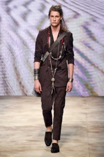 DAKS-04